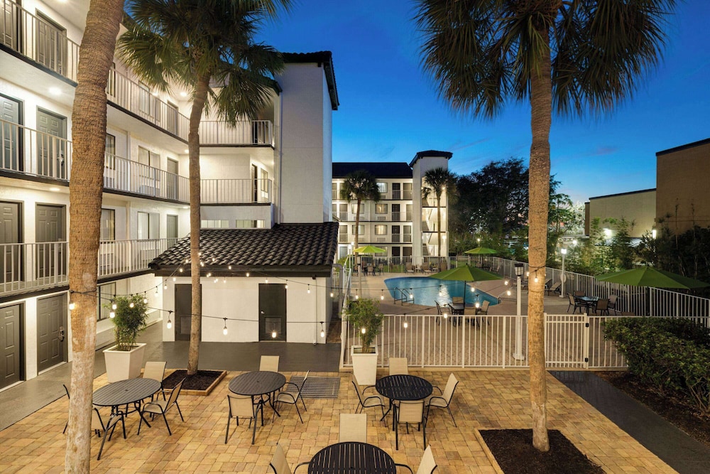 Mai Hana Hotel & Suites International Drive - photo 51