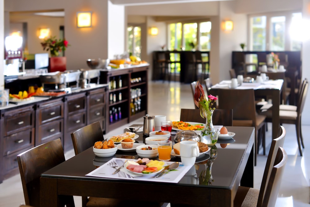 מזון ומשקאות