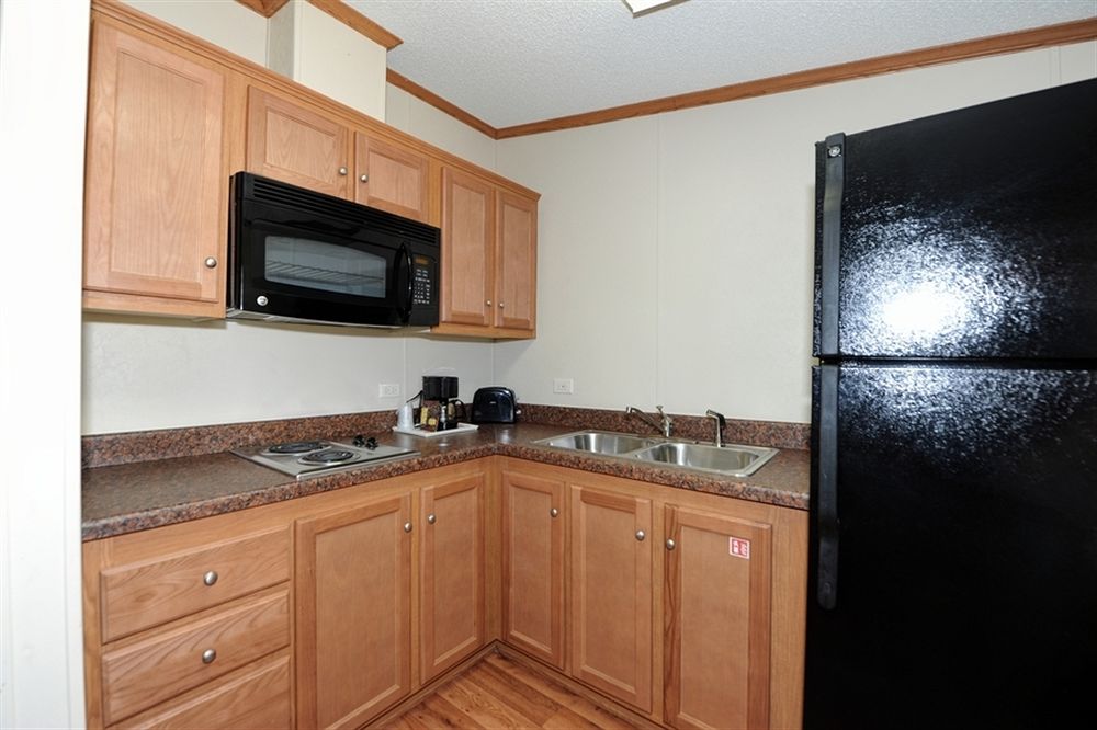 Instalodge Hotel and Suites - photo 7
