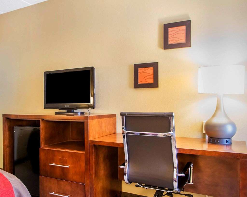 Comfort Inn Dayton Huber Heights - photo 16