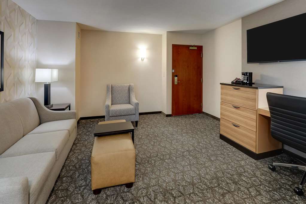 Drury Inn & Suites Birmingham Lakeshore Drive - photo 34