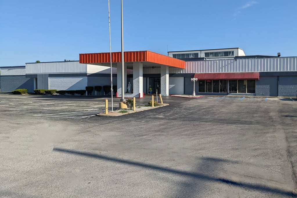 Howard Johnson BY Wyndham Hannibal - photo 3