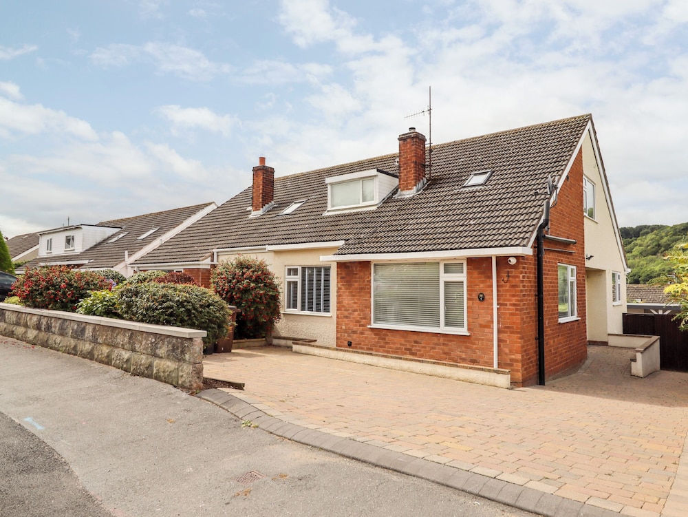 4 Bodnant Road in Colwyn Bay, United Kingdom