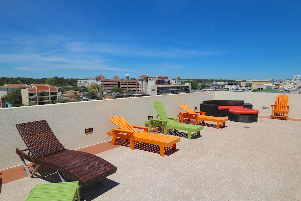 Ocean Sands Resort Oceanfront Virginia Beach by Vacatia - photo 42