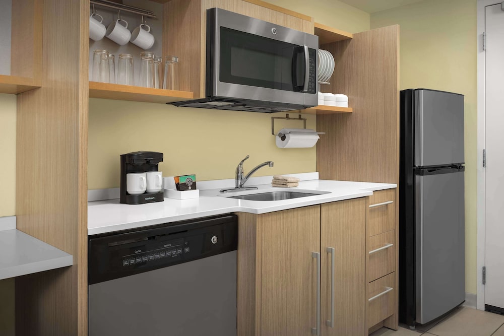 Home2 Suites by Hilton Summerville - photo 13