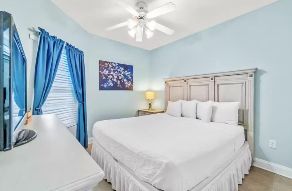 Palacio 303 - last minute hotel in Pensacola