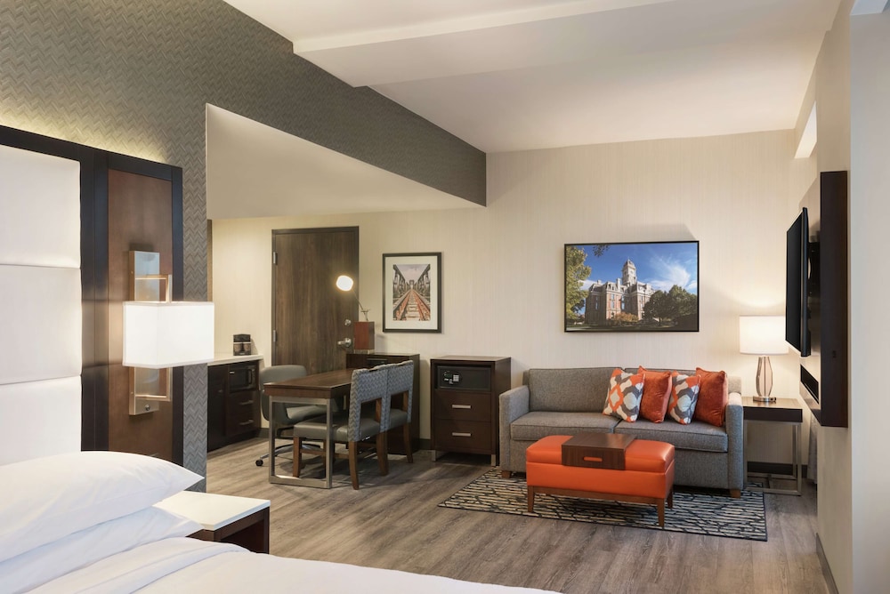 Embassy Suites by Hilton Noblesville Indianapolis Convention Center - photo 23