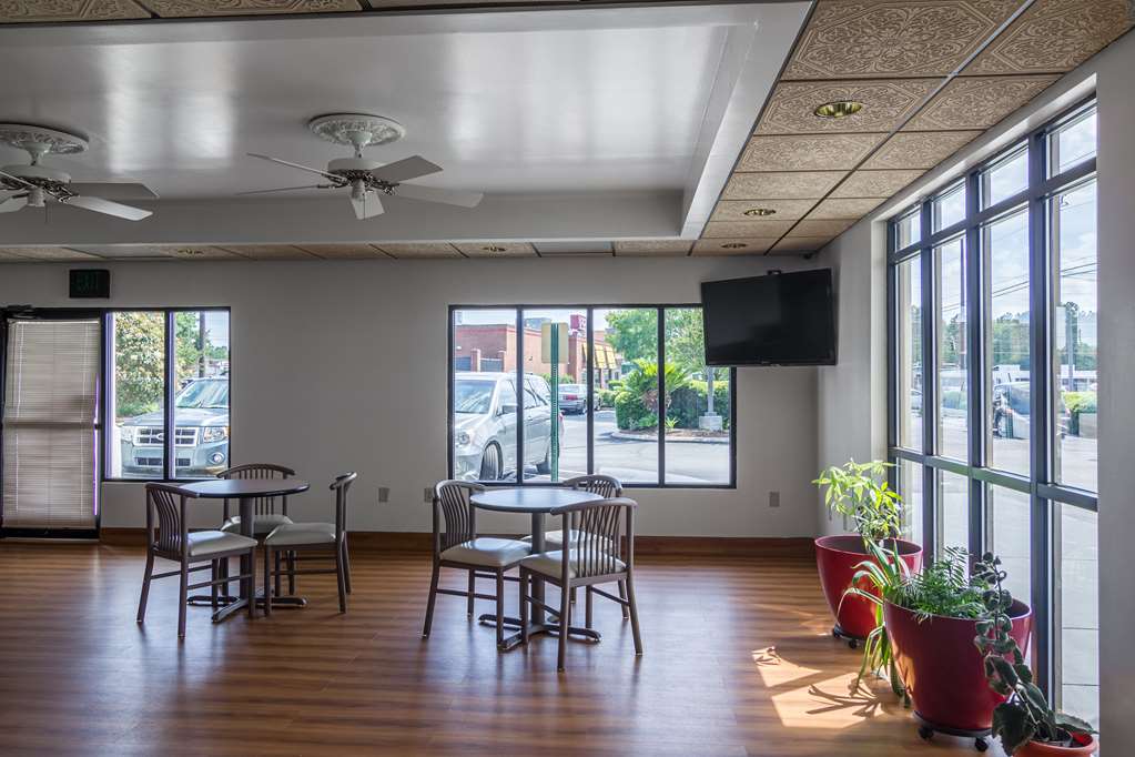 Motel 6 Waycross - photo 26