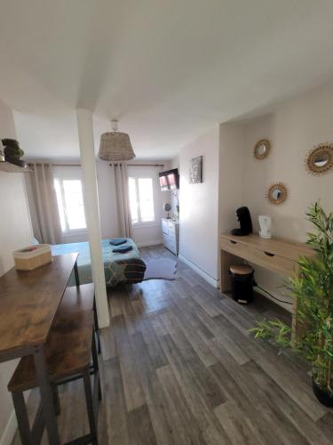 Chambre indépendante Au Relais Normand — Cormeilles — photo 4