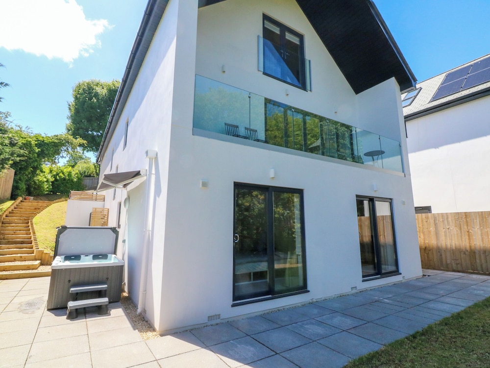Valise — 4-Star Luxury Hotel in Bideford, United Kingdom