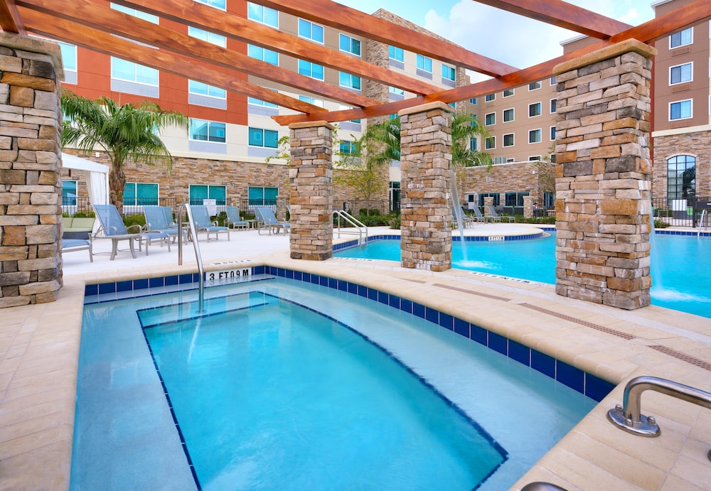 Holiday Inn Express & Suites Gainesville I 75 by IHG - photo 27