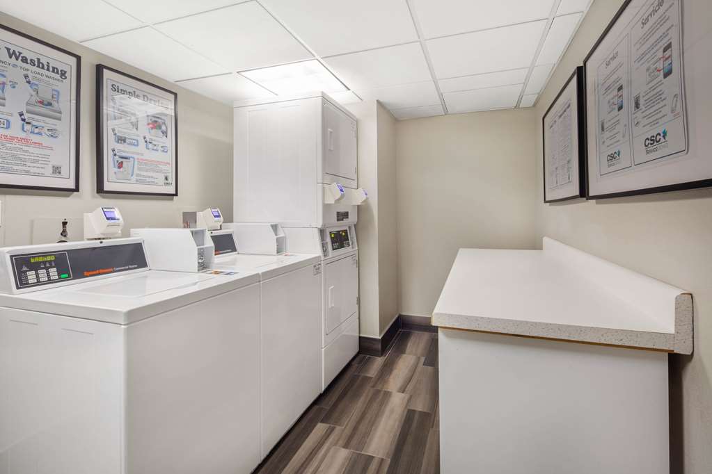 La Quinta Inn & Suites by Wyndham Ft. Lauderdale Plantation - photo 25
