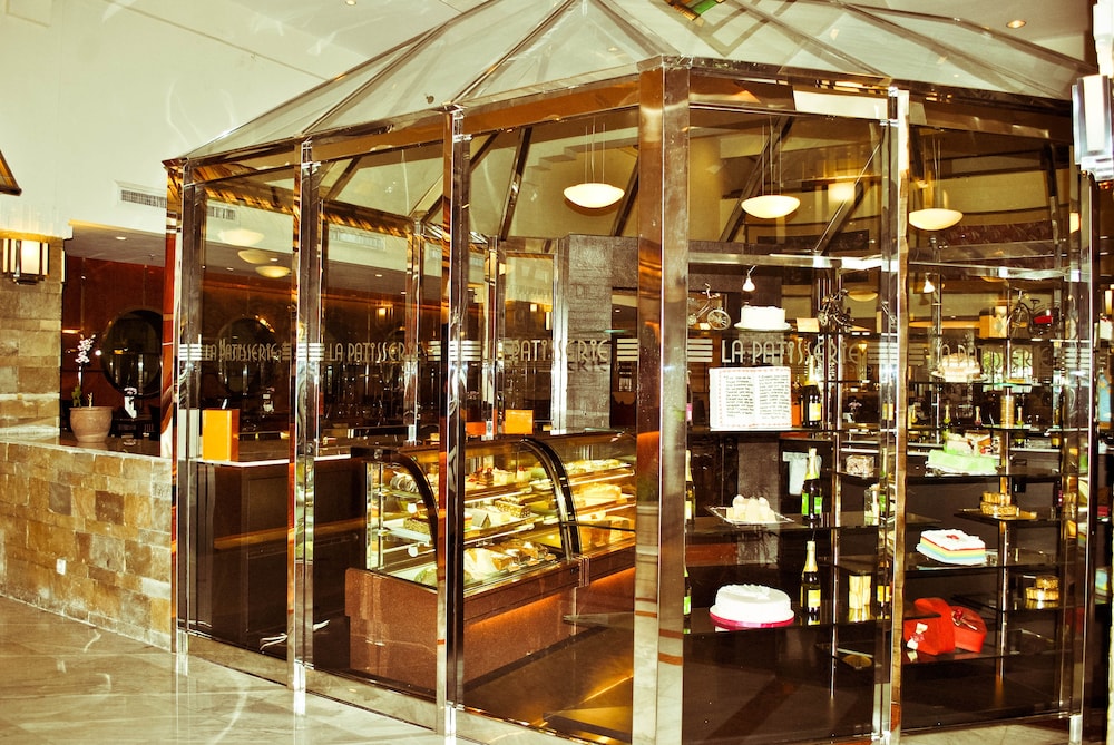 Grand Hotel Preanger — Bandung — photo 2