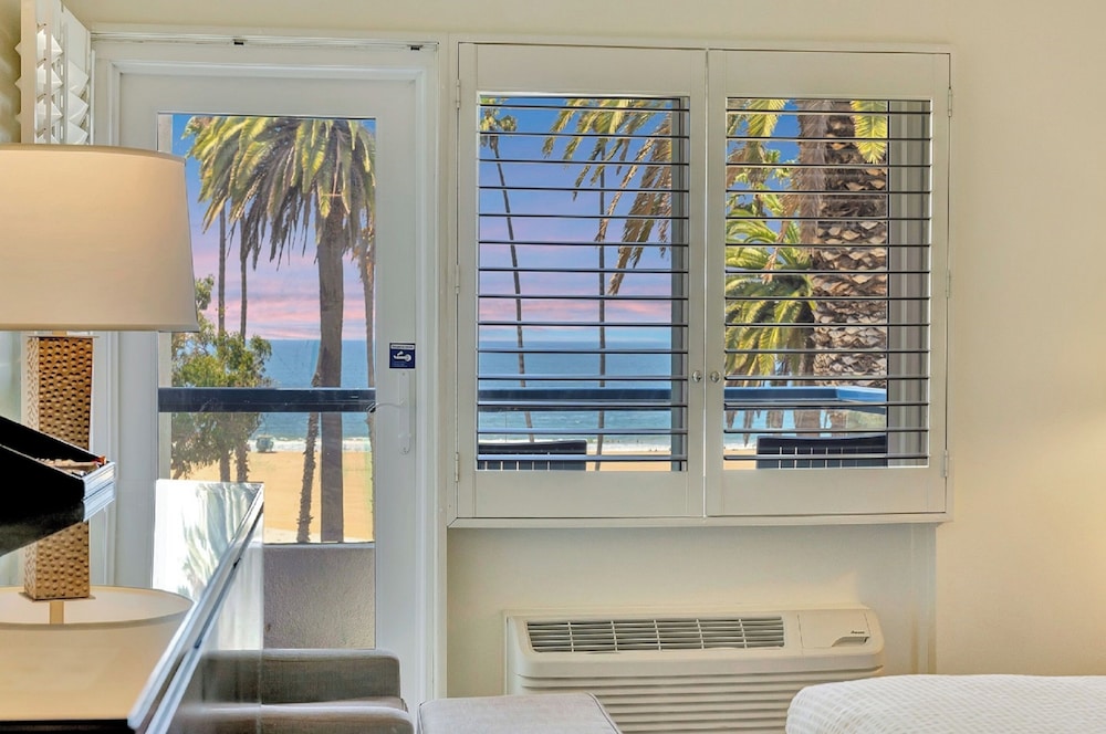 Ocean View Hotel - photo 24