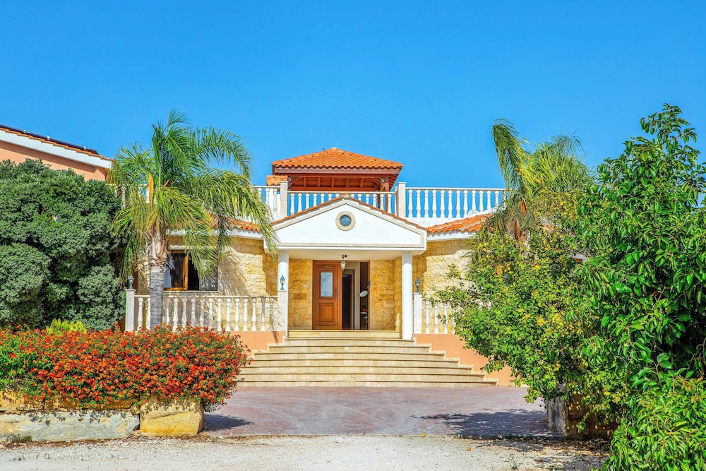 Villa Polyxeni