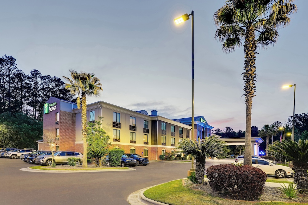 Holiday Inn Express Hotel & Suites Hinesville East Fort Stewart - photo 172