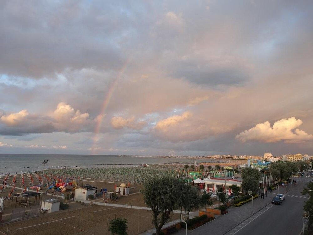 Hotel Cliff — Rimini — photo 2