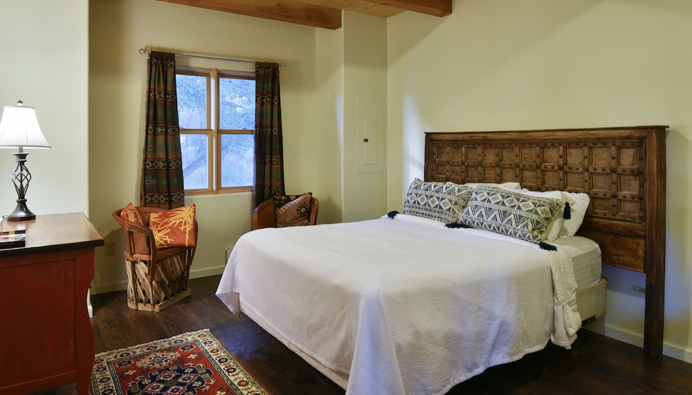 The Abiquiu Inn - photo 52