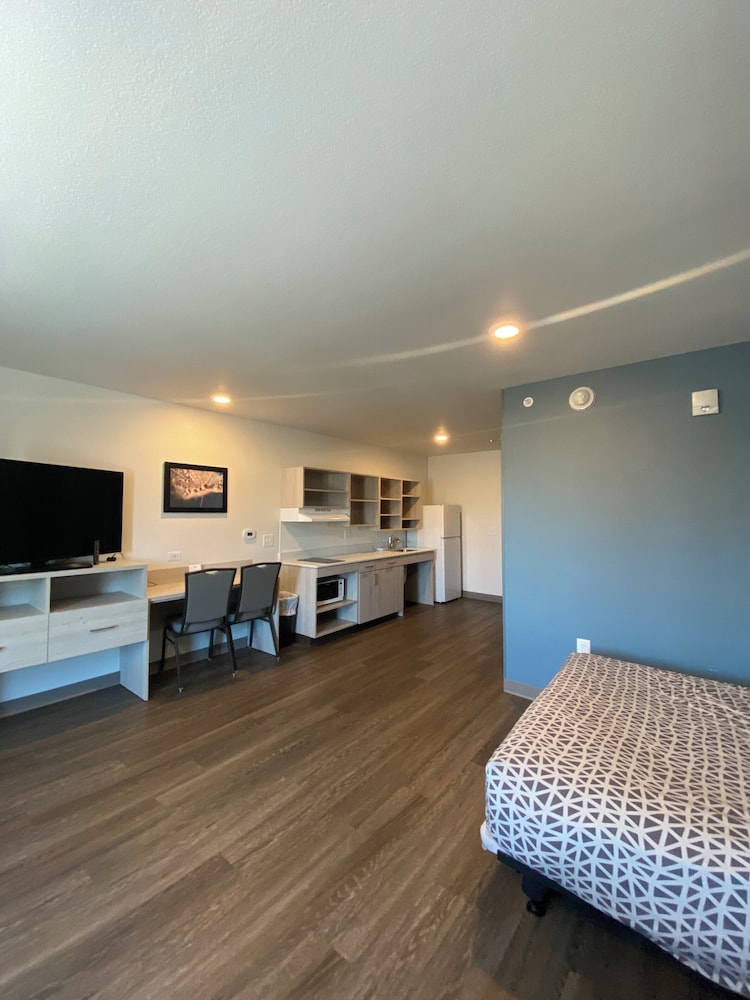 WoodSpring Suites Hermitage Nashville Airport - photo 12