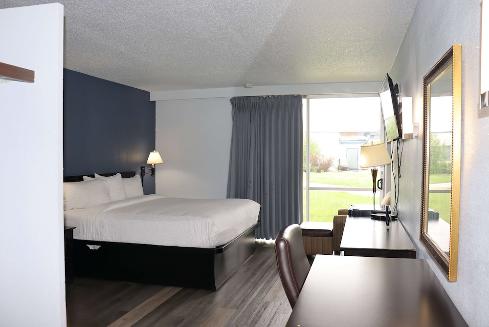 Travelodge by Wyndham Milwaukee - photo 29