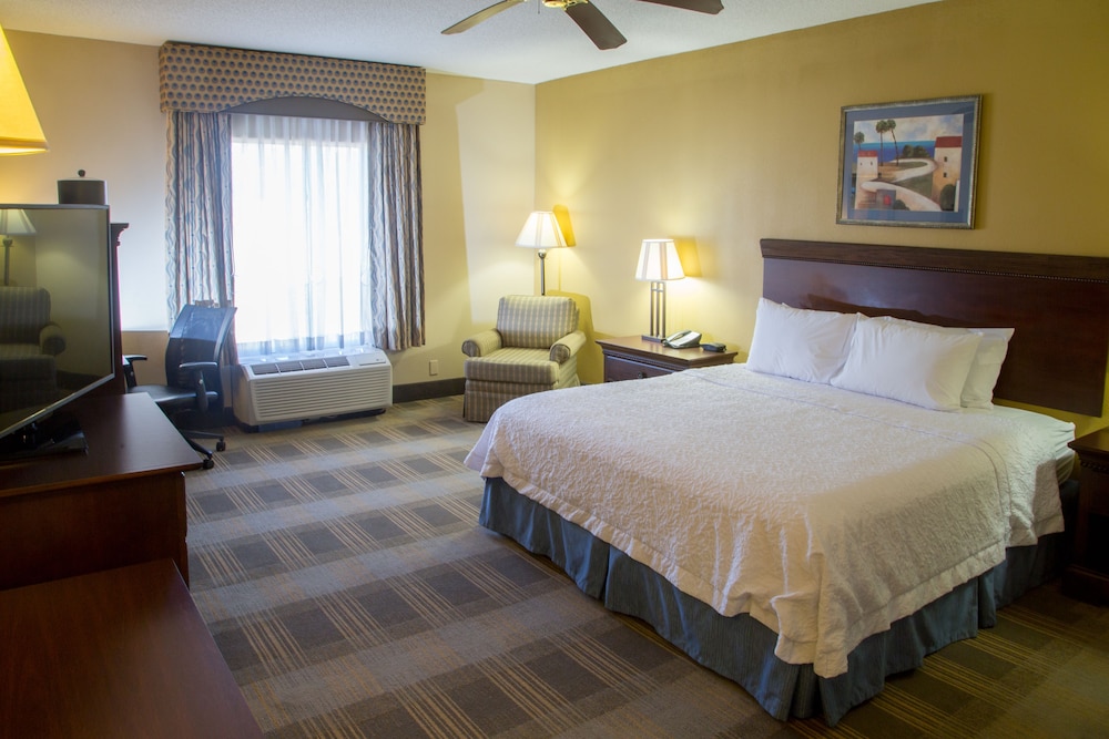 Hampton Inn Oxford West - photo 11