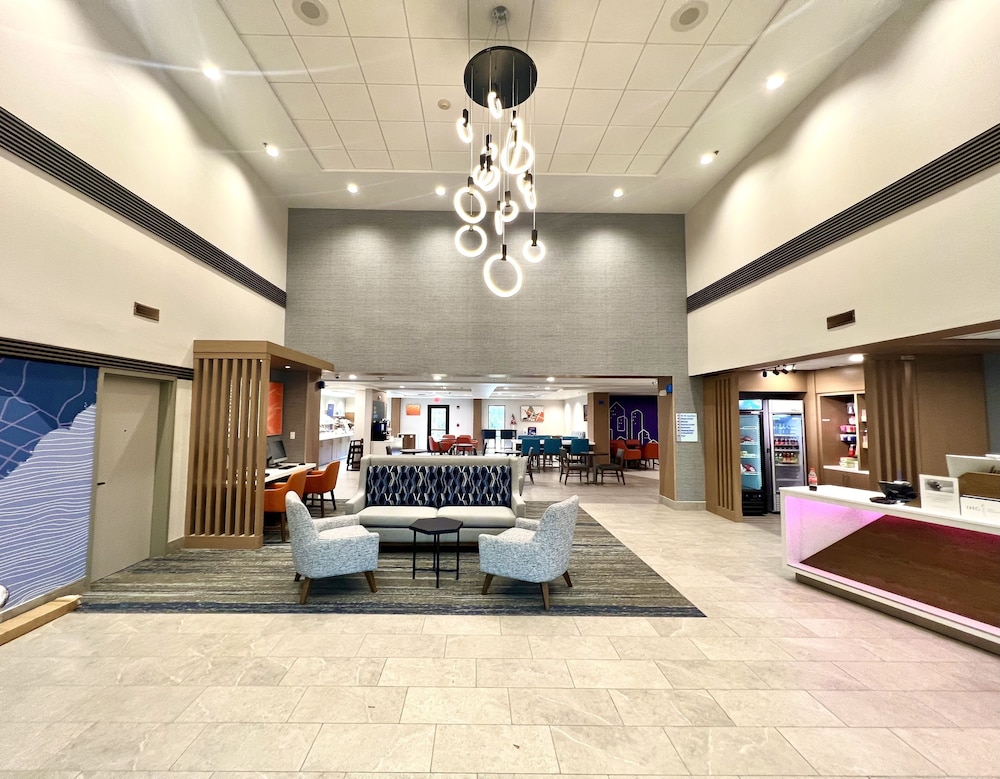 Holiday Inn Express Madison by IHG - photo 5