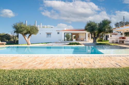Villa Alba — 4-Star Luxury Hotel in Carovigno, Italy