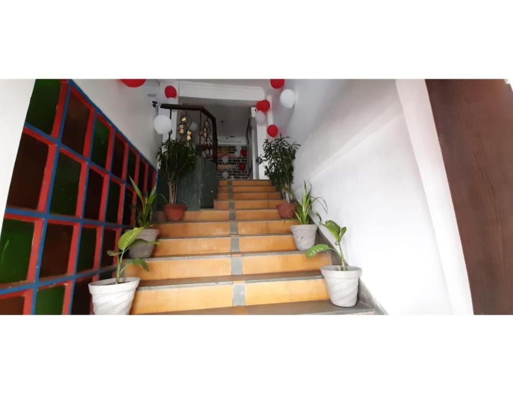 Goroomgo Hotel Amulya Shri Bhopal