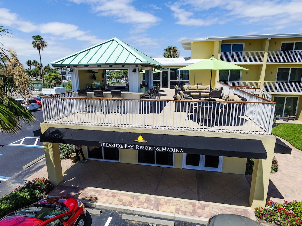 Treasure Island Hotel and Marina - photo 58