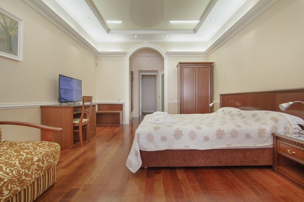 Hotel Consul - last minute hotel in Odessa