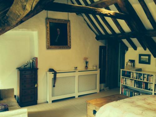 Yew Tree Cottage — 4-Star Luxury Hotel in Northleach, United Kingdom