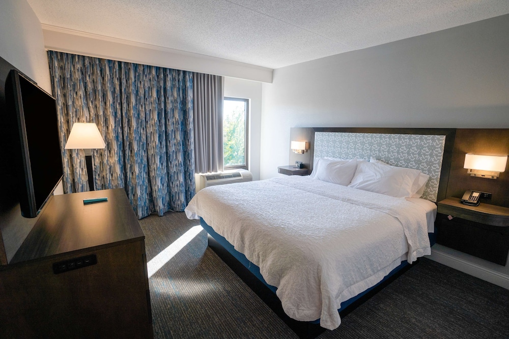 Hampton Inn & Suites Fairfield - photo 27
