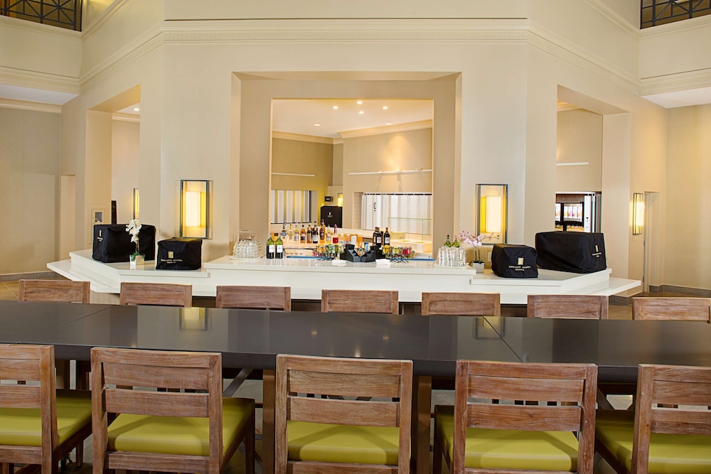 Embassy Suites by Hilton San Diego Bay Downtown - photo 55