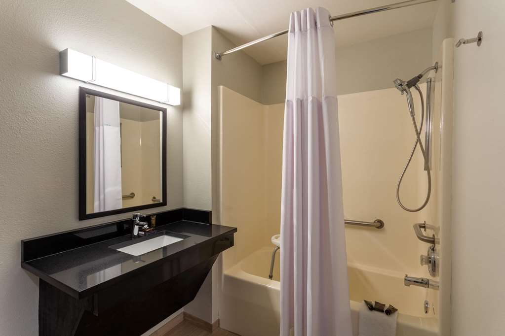 Wingate by Wyndham Wisconsin Dells Waterpark - photo 40