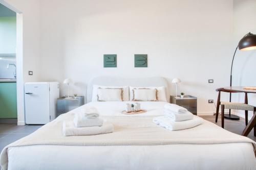 Easylife Mono con balcone in Sant'Agostino — 4-Star Luxury Hotel in Milan, Italy