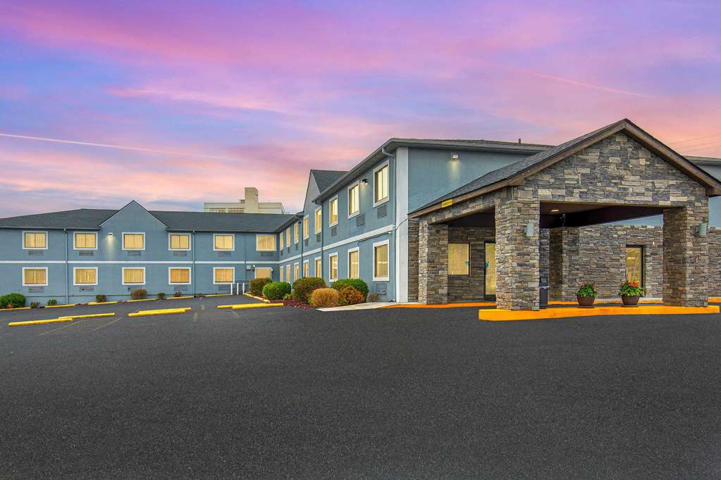 Super 8 by Wyndham Somerset - photo 4