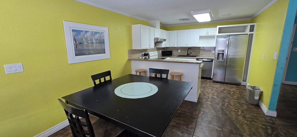 Super 8 by Wyndham South Padre Island - photo 22