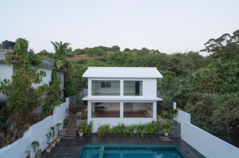 Alaya Stays Luxfort Apartment near Candolim Beach — 4-Star Luxury Hotel in Mormugao, India