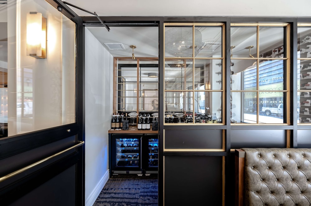 Hotel Fort Des Moines Curio Collection by Hilton - photo 110