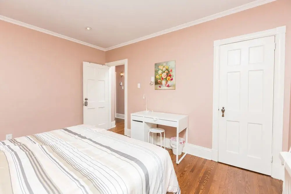 Applewood Suites Queen West Loft