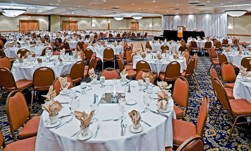 Red Lion Hotel Albany - photo 20