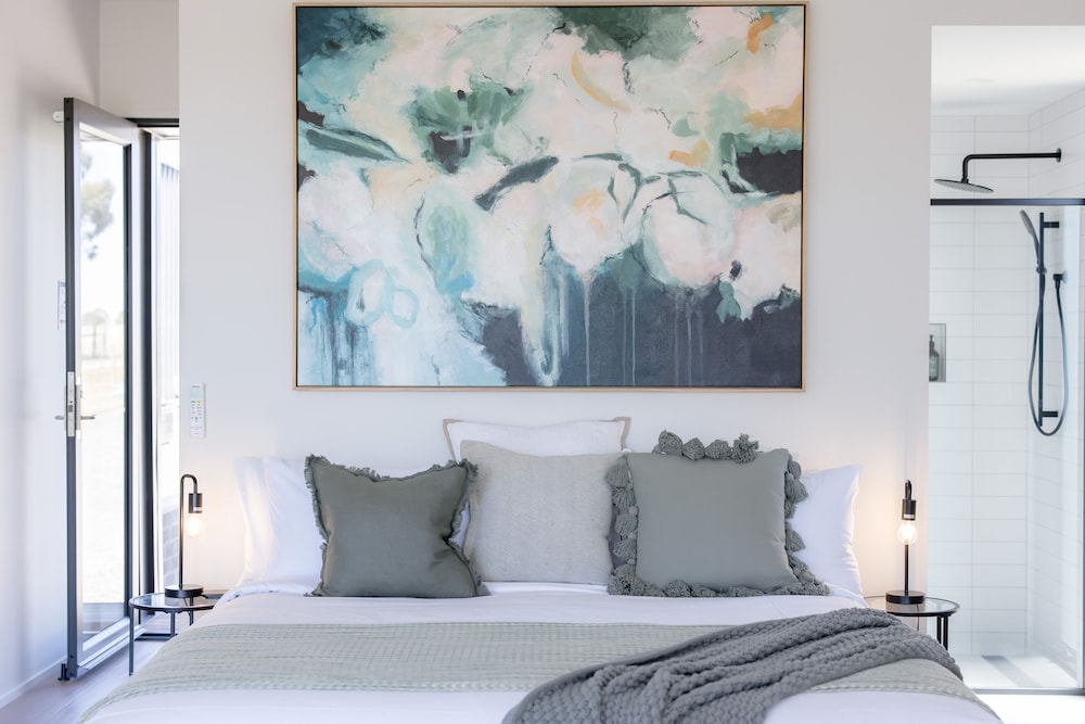 Mt Duneed Estate Winery — 4-Star Luxury Hotel in Waurn Ponds, Australia