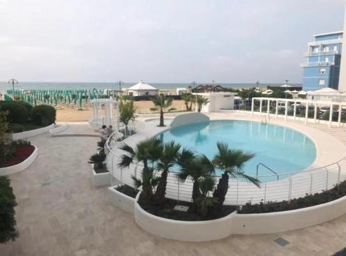 Residence Palmar Solo Per Famiglie Walterigato Apartments — 4-Star Luxury Hotel in Lido Di Jesolo, Italy