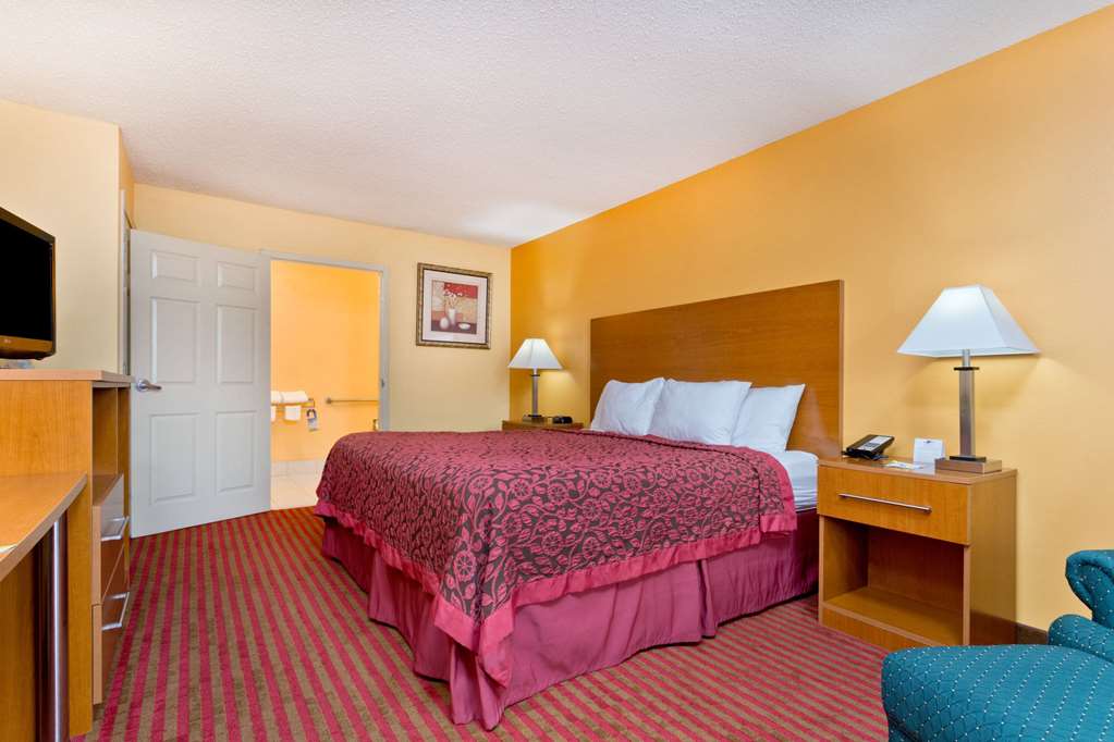 Days Inn by Wyndham Franklin - photo 17