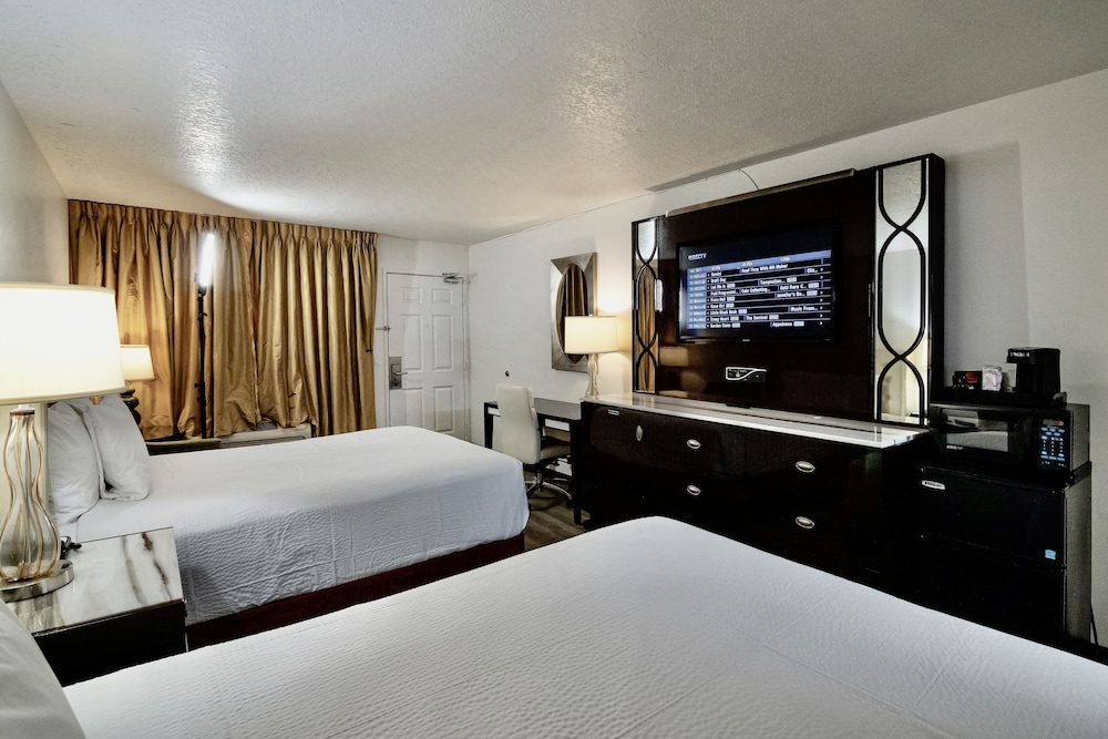 Ramada by Wyndham Yuma - photo 12