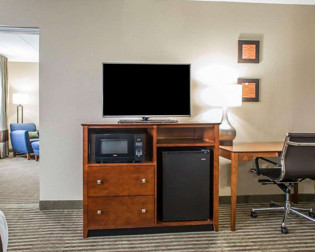 Comfort Inn Hammond I 94 - photo 37