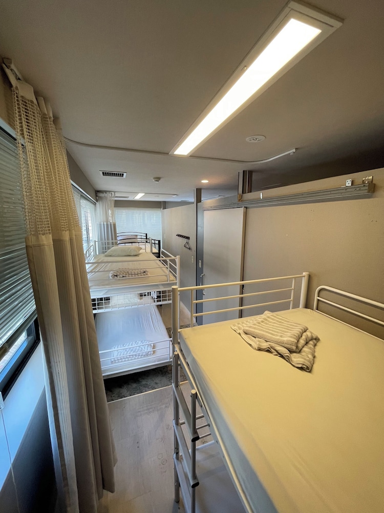 Phoenix Inn — Tokyo — photo 4