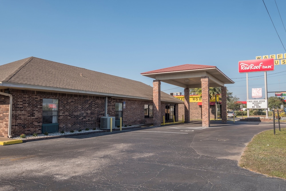 Red Roof Inn Baldwin - photo 24
