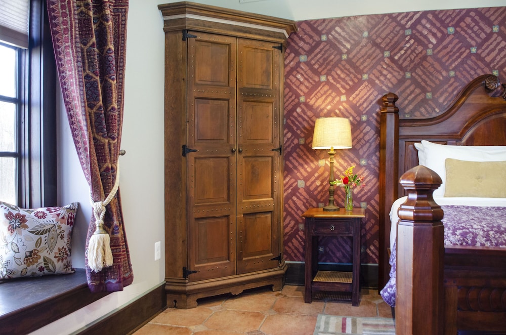 Hillbrook Inn - photo 42