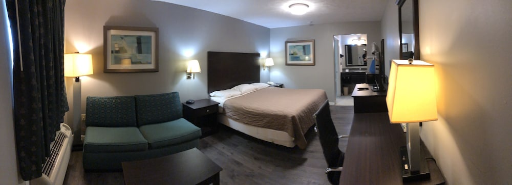 Deerfield Inn & Suites - photo 10